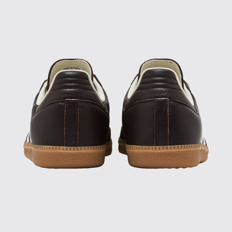 Adidas Samba OG Dark Brown Gum sneaker – back view of the pair