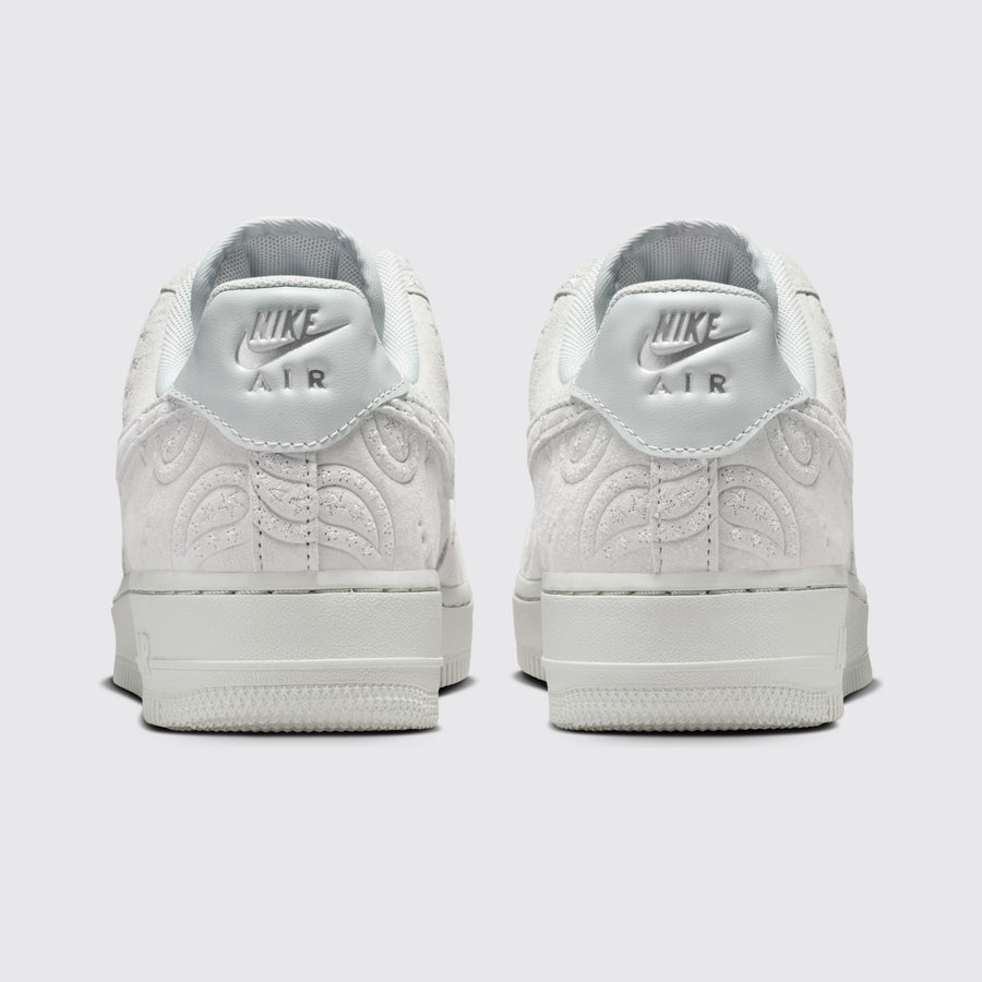 Nike Air Force 1 '07 Premium Grey Fog Femme basket – vue arrière de la paire