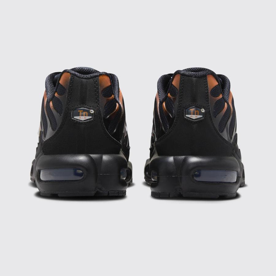 Nike Air Max Plus Dark Obsidian Monarch sneaker – back view of the pair