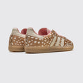 Adidas Samba OG Brown Desert Warm Vanilla de Mujer zapatilla – vista trasera del par