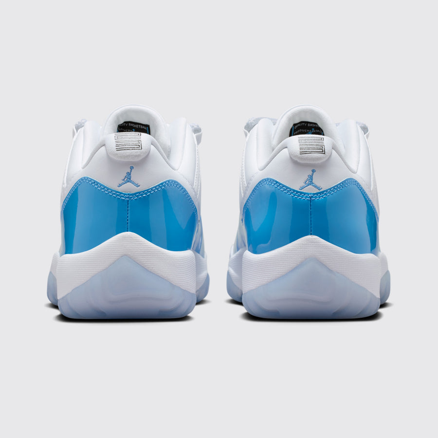 Air Jordan 11 Low University Blue zapatilla – vista trasera del par