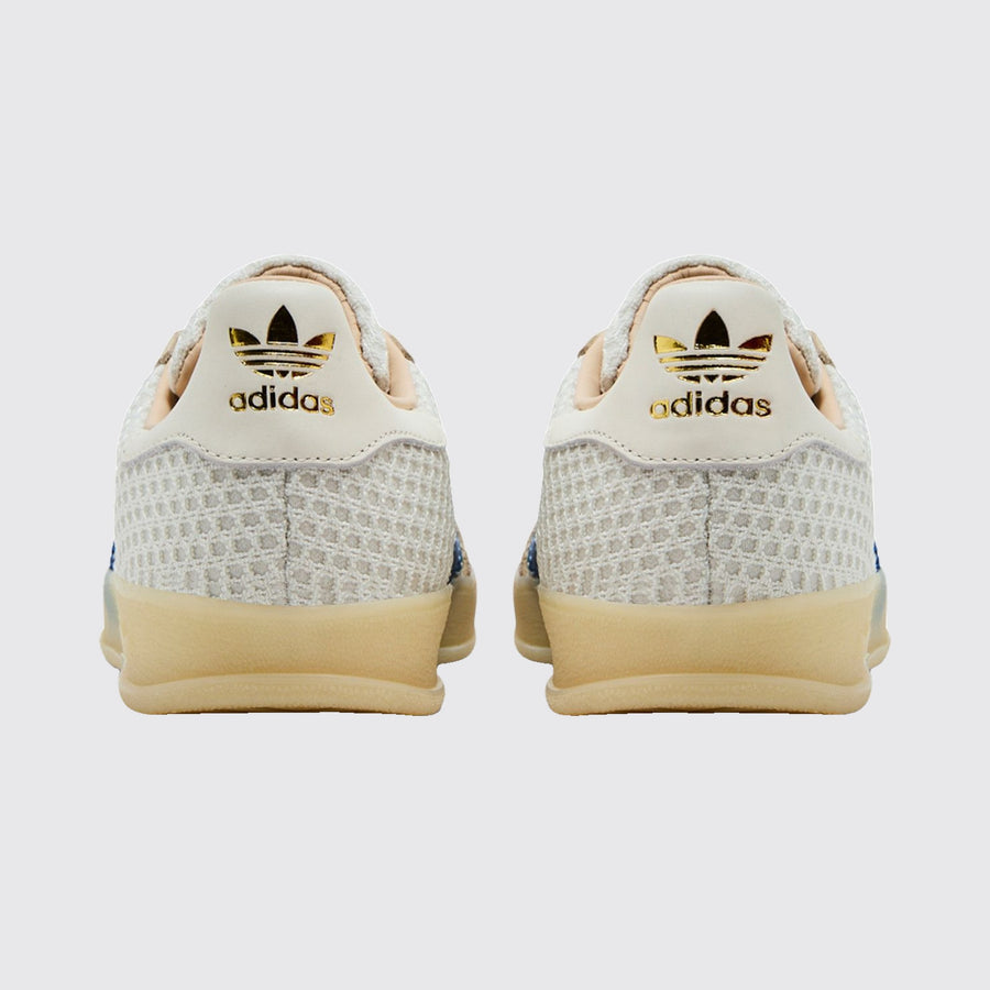 Adidas Gazelle Indoor Off White Focus Blue Sneaker – Rückansicht des Paares