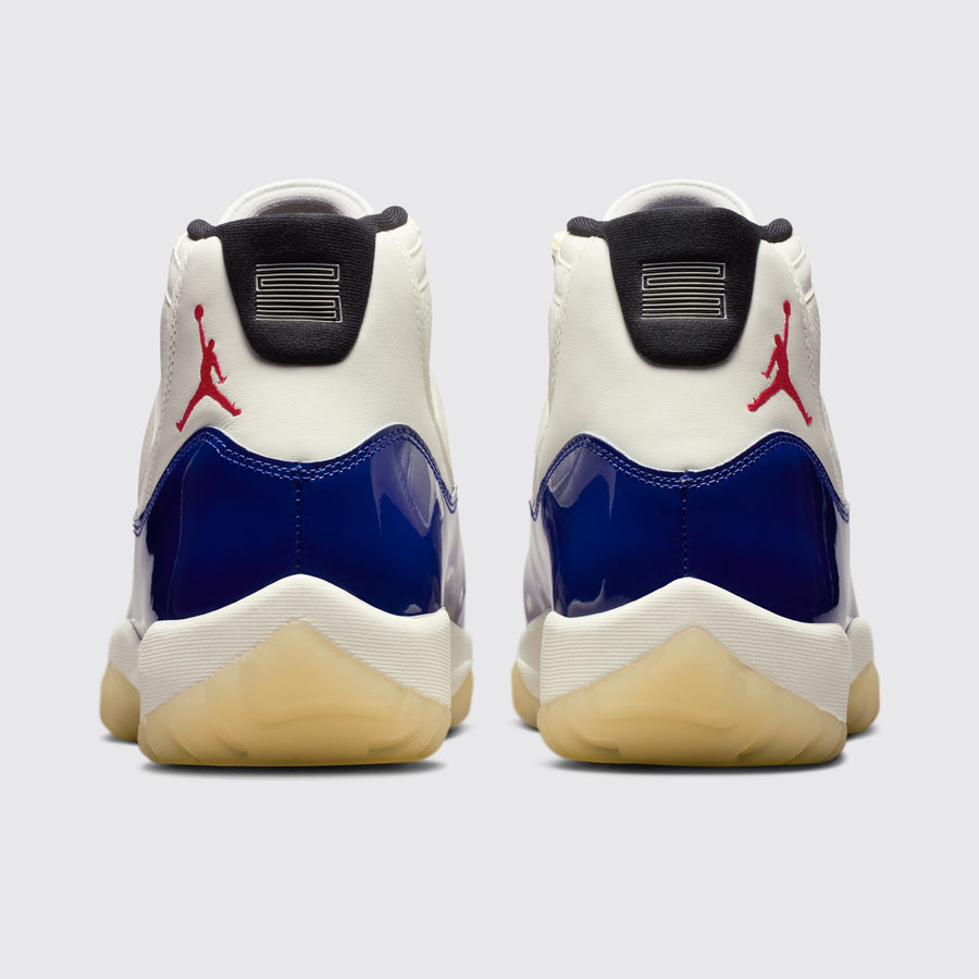 Air Jordan 11 Rare Air zapatilla – vista trasera del par