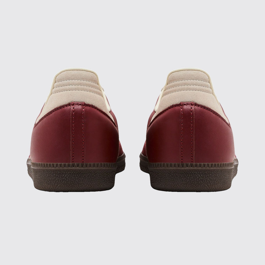 Adidas Samba OG Preloved Ruby Cream zapatilla – vista trasera del par