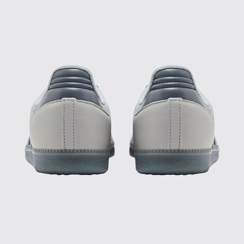 Adidas Samba OG Grey Two zapatilla – vista trasera del par