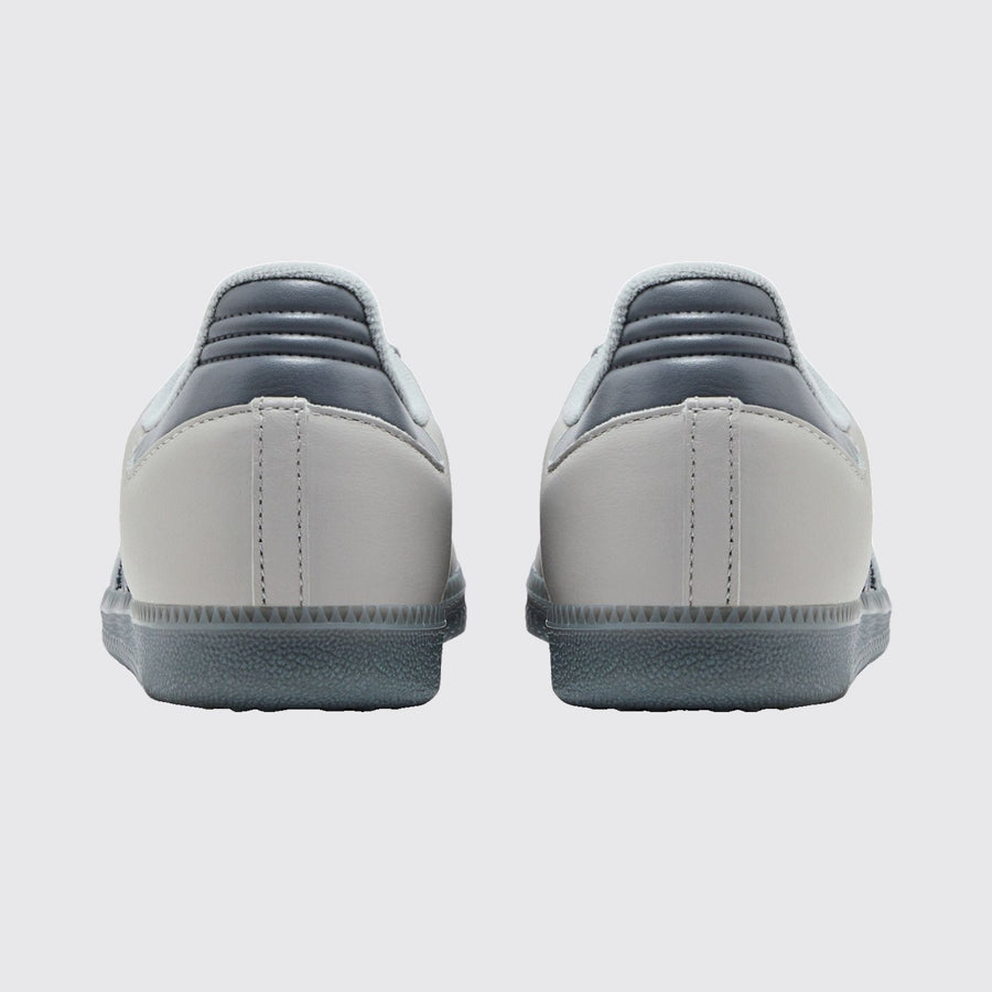Adidas Samba OG Grey Two zapatilla – vista trasera del par
