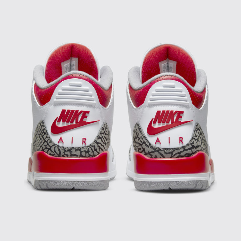 Air Jordan 3 Fire Red zapatilla – vista trasera del par