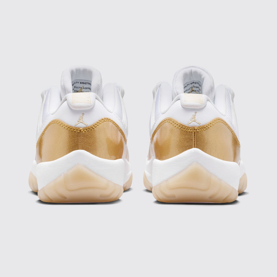 Air Jordan 11 Low Mother's Day Femme basket – vue arrière de la paire