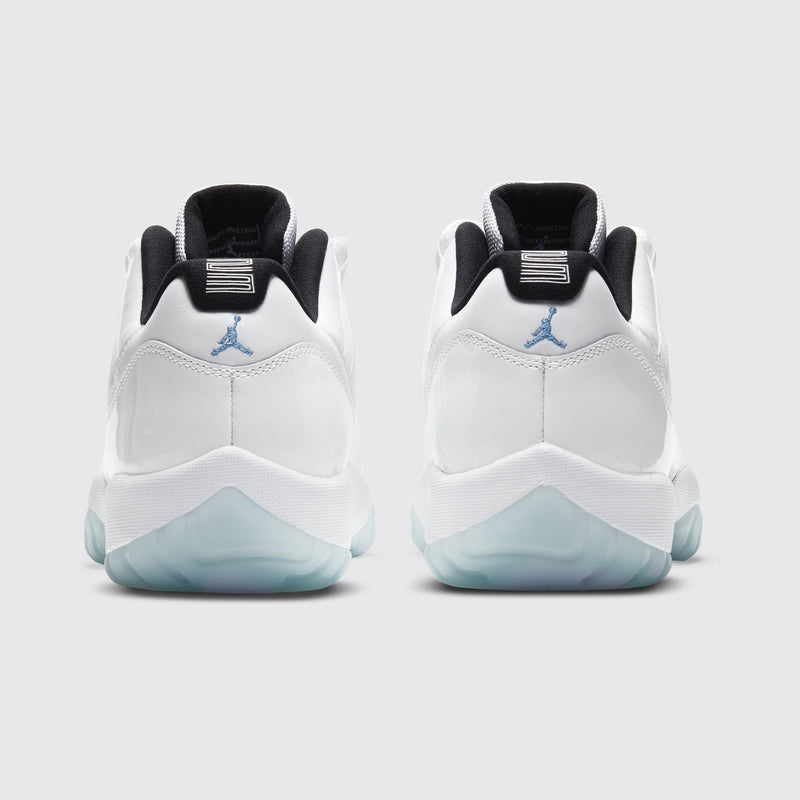 Air Jordan 11 Low Legend Blue basket – vue arrière de la paire