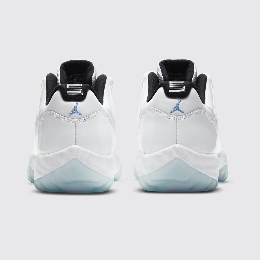Air Jordan 11 Low Legend Blue basket – vue arrière de la paire