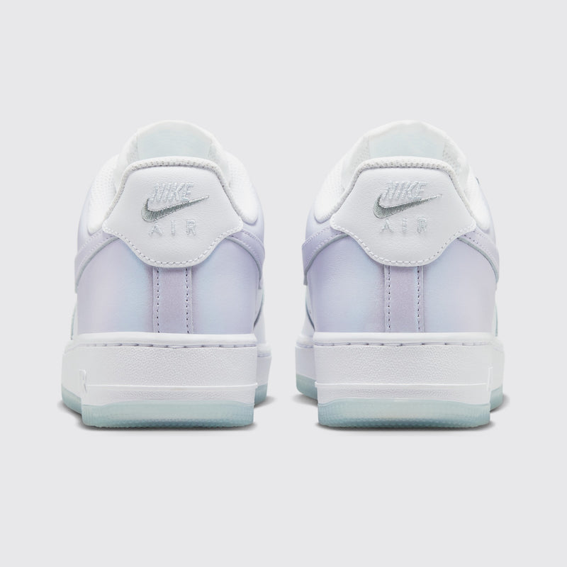 Nike Air Force 1 '07 White Pure Violet de Mujer zapatilla – vista trasera del par
