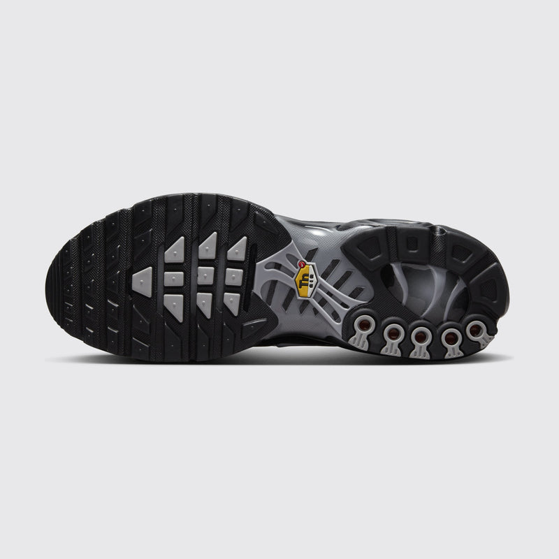 Nike Air Max Plus Multi Swoosh Black Crimson Sneaker – Ansicht der Laufsohle