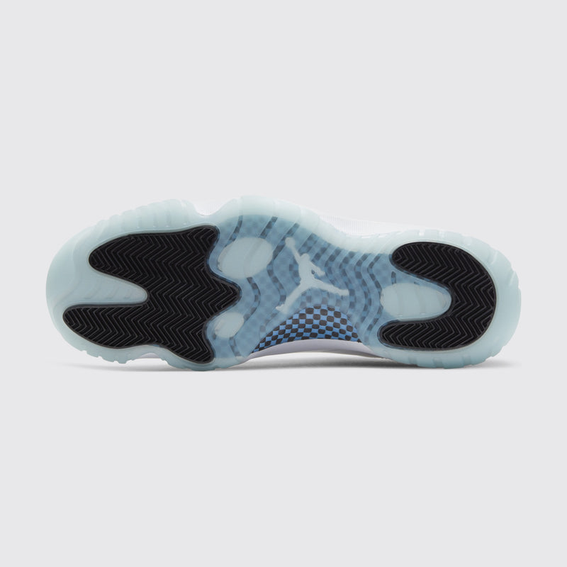 Air Jordan 11 Low Legend Blue basket – vue de la semelle