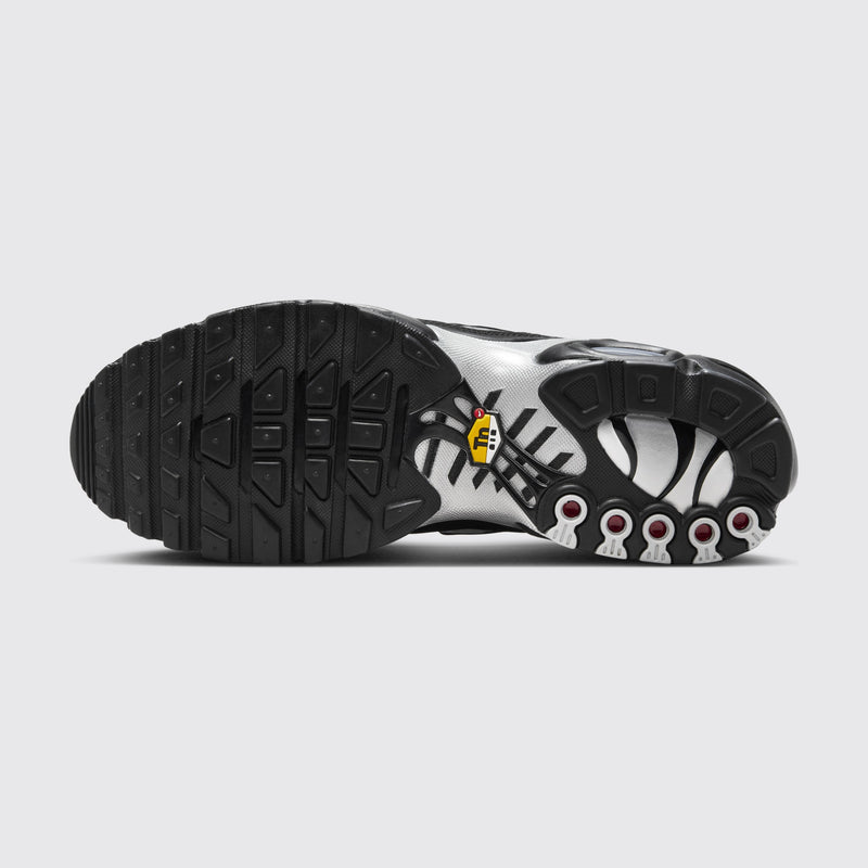 Nike Air Max Plus Premium Black Metallic Silver sneaker – outsole view