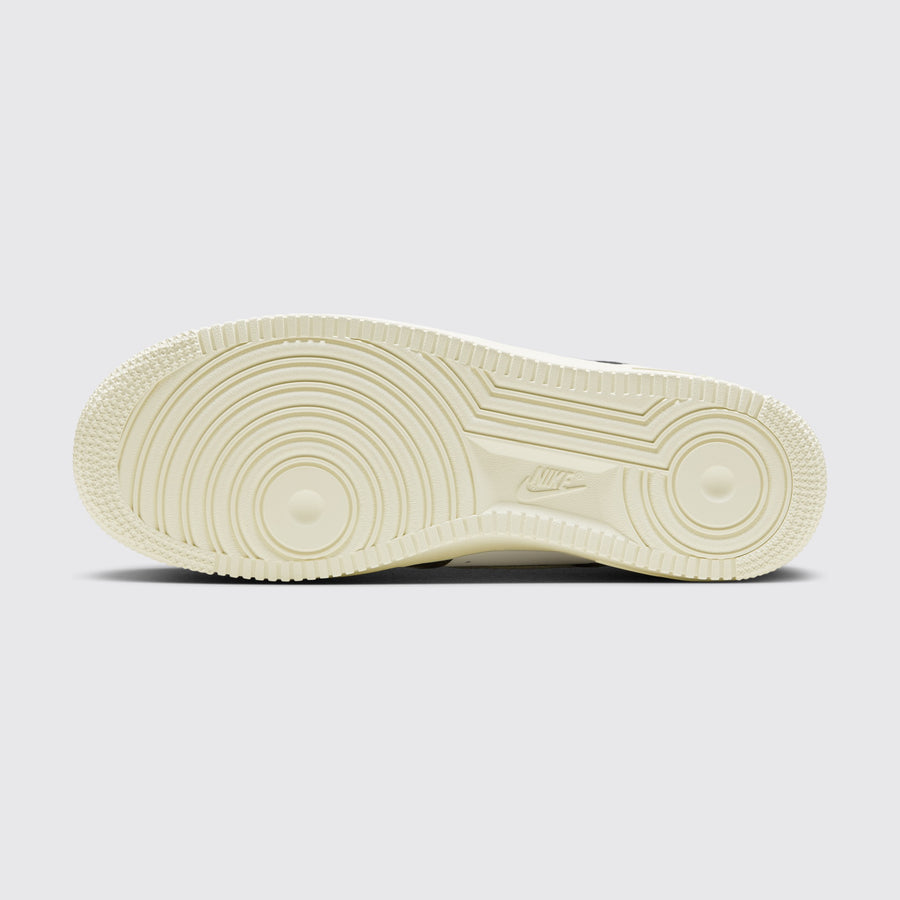 Nike Air Force 1 '07 White Coconut Milk Black sneaker – outsole view