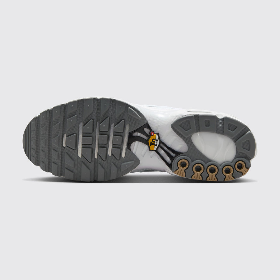 Nike Air Max Plus White Black Cool Grey sneaker – outsole view
