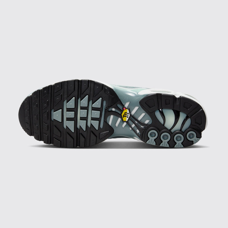 Nike Air Max Plus Waterway sneaker – outsole view
