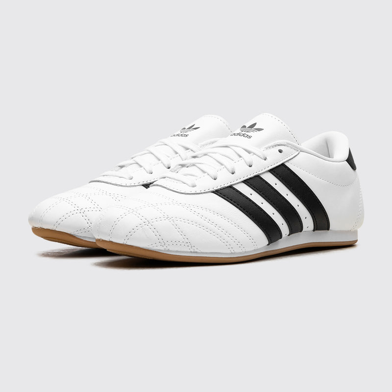 Adidas Taekwondo Lace Cloud White Core Black de Mulher sapatilha – vista a três quartos do par