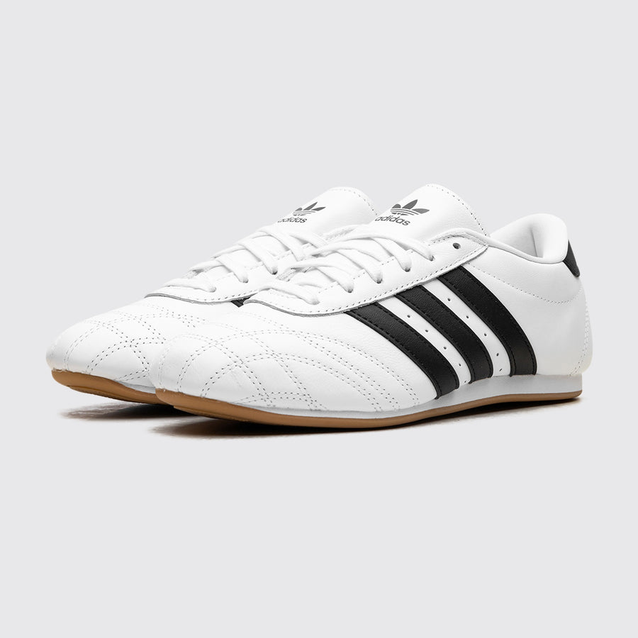 Adidas Taekwondo Lace Cloud White Core Black de Mulher sapatilha – vista a três quartos do par