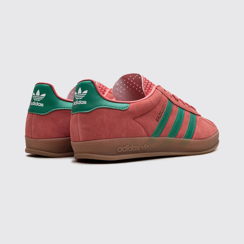 Adidas Gazelle Indoor Preloved Scarlet Court Green zapatilla – vista trasera del par