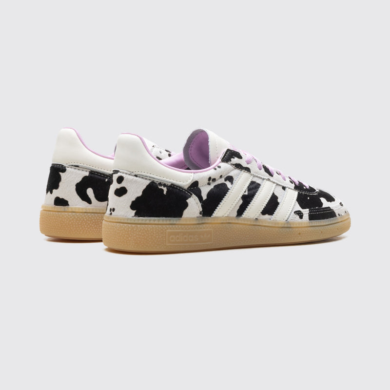 Adidas Handball Spezial Cow Print Bliss Lilac de Mujer zapatilla – vista trasera del par