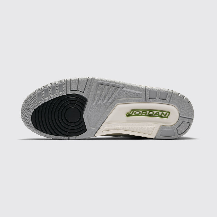 Air Jordan 3 Chlorophyll sneaker – outsole view