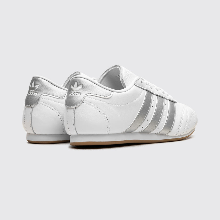 Adidas Taekwondo Lace Cloud White Silver Metallic de Mulher sapatilha – vista traseira do par