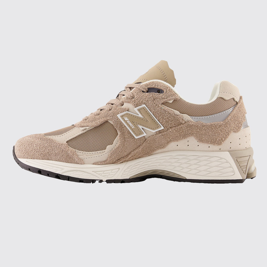 New Balance 2002R Protection Pack Driftwood Sneaker – Seitenansicht