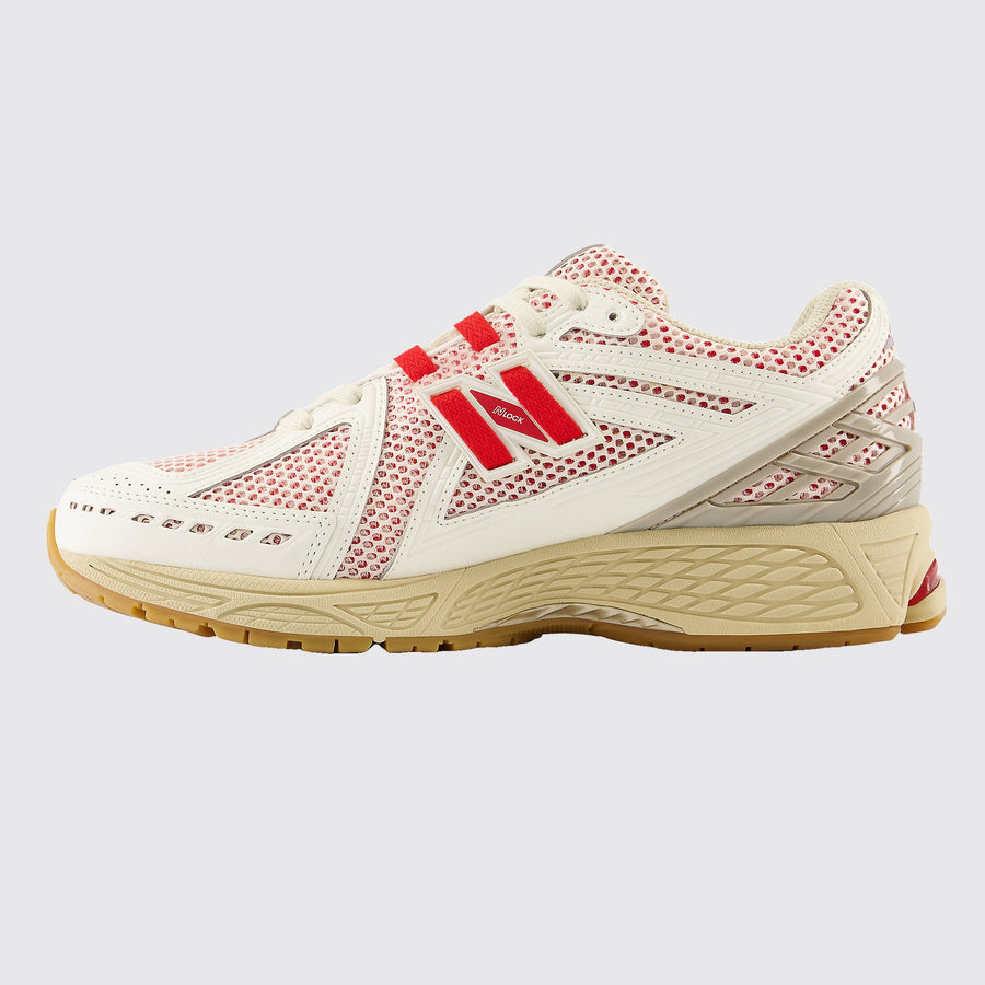 New Balance 1906R Sea Salt True Red sneaker – side view