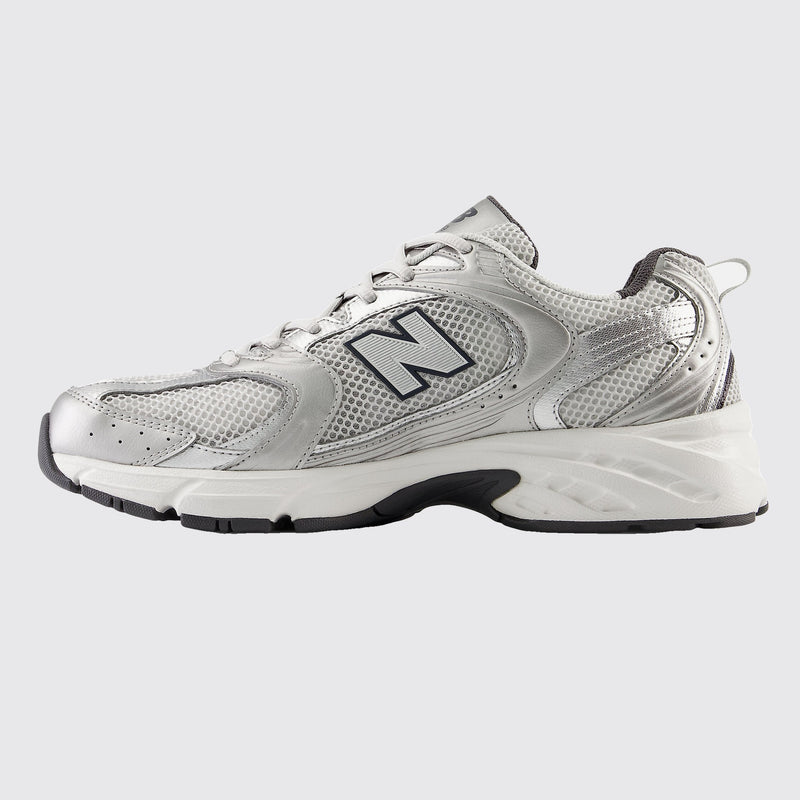 New Balance 530 Grey Matter Silver Metallic zapatilla – vista lateral