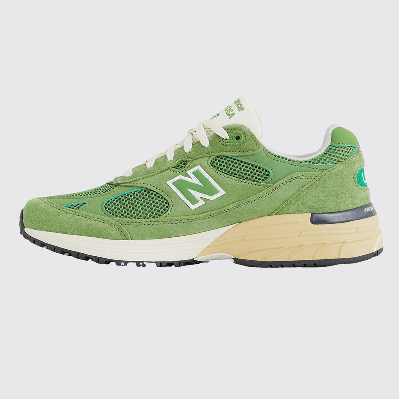 New Balance 993 Made in USA Green sneaker – side view