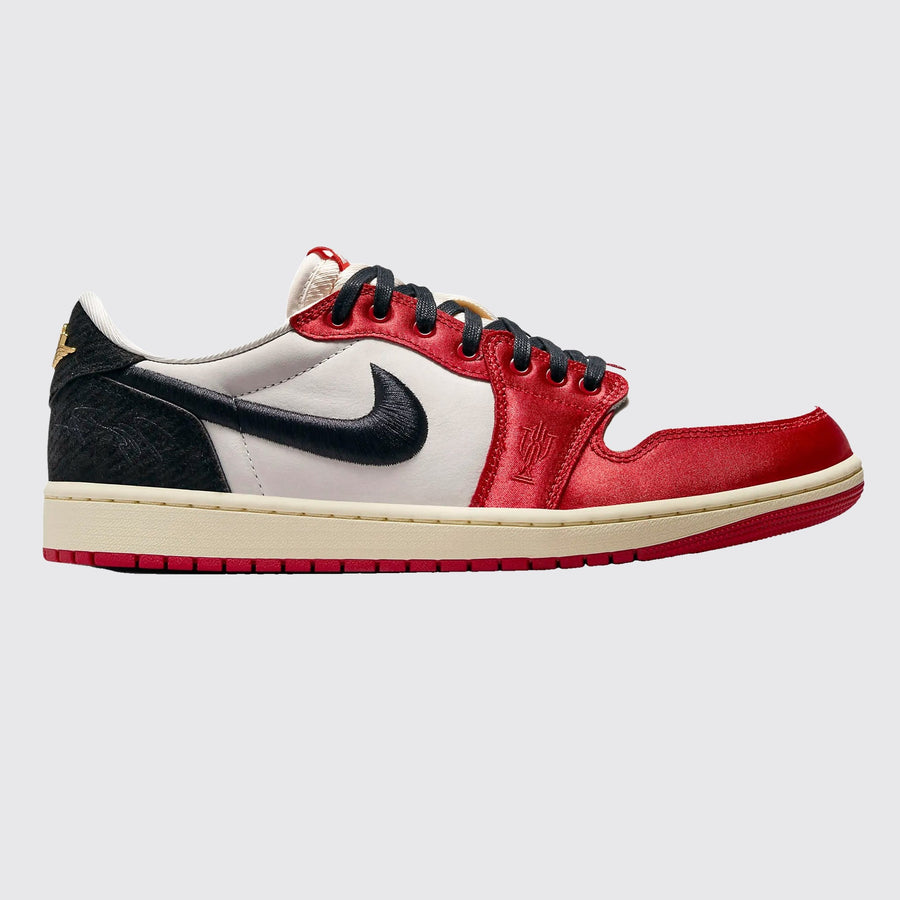 Trophy Room x Air Jordan 1 Low OG zapatilla – vista del otro lateral