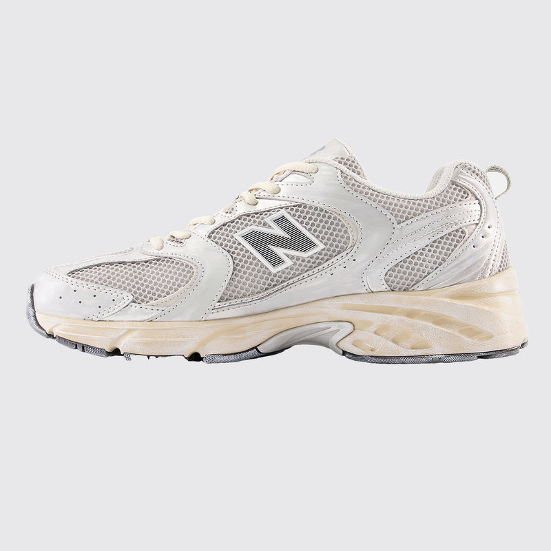 New Balance 530 Silver Moonbeam sneaker – side view