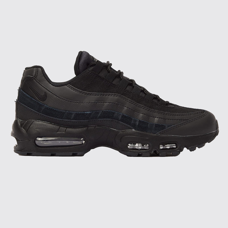 Nike Air Max 95 Essential Triple Black sneaker – other side view