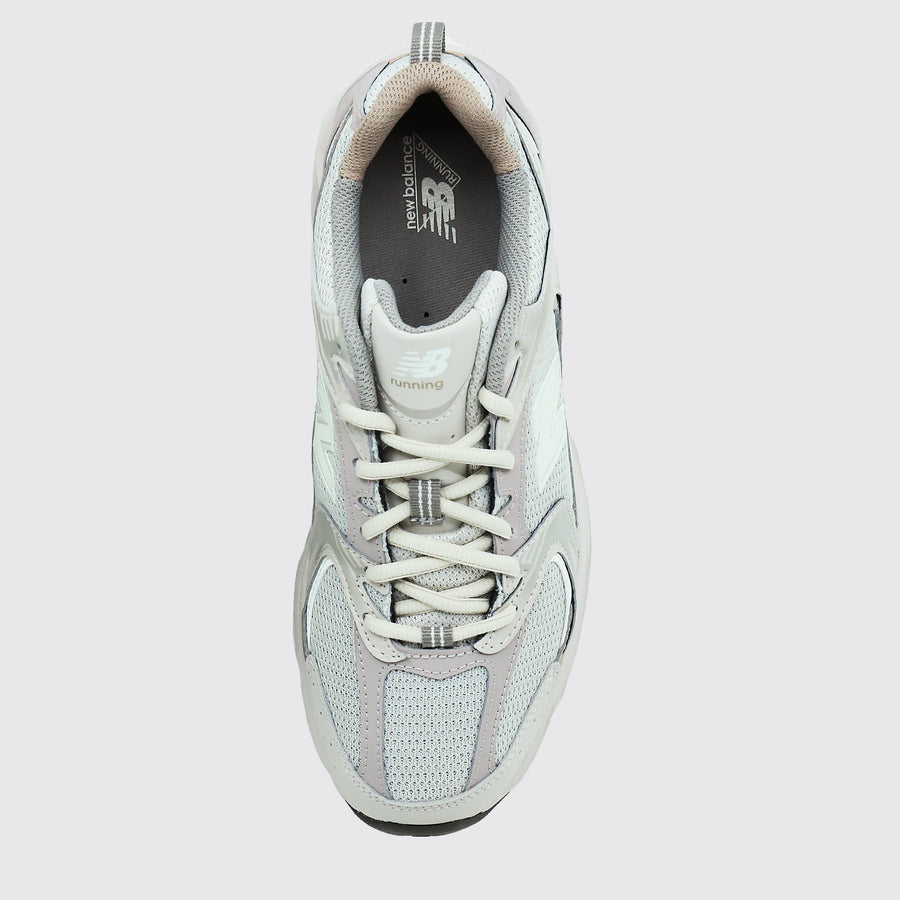 New Balance 530 Cream Beige zapatilla – vista superior