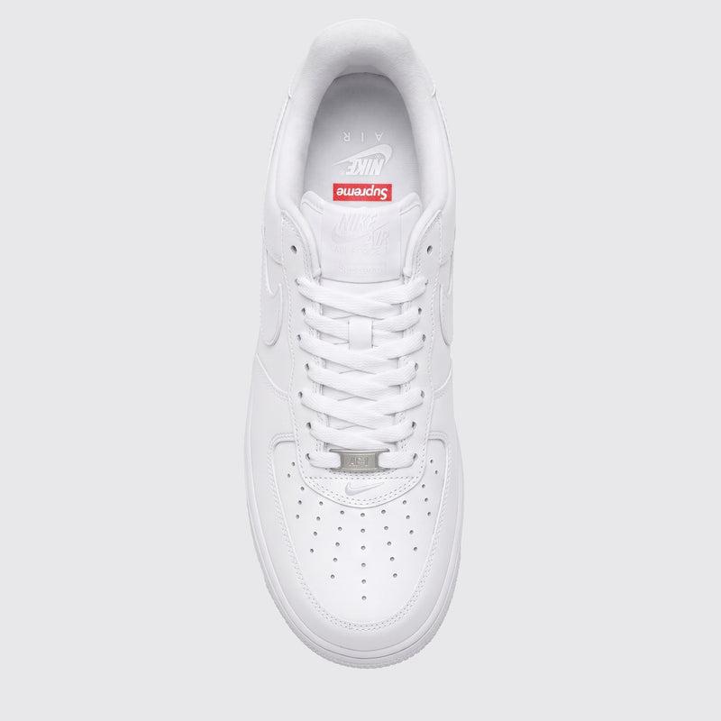 Supreme x Nike Air Force 1 Low White sneaker – top view