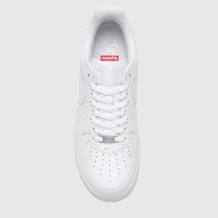 Supreme x Nike Air Force 1 Low White sneaker – top view