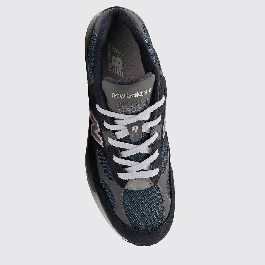 New Balance 992 Navy Grey sneaker – top view