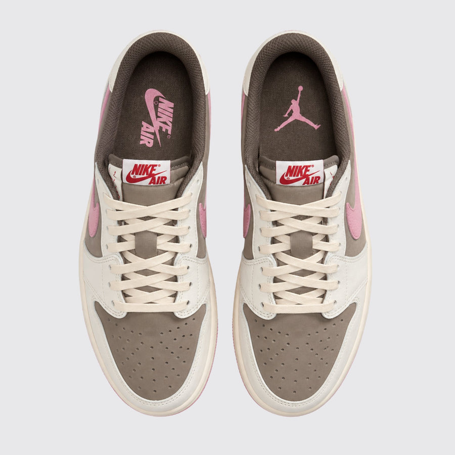 Jordan 1 Retro Low OG SP Travis Scott "Sail/Tropical Pink"