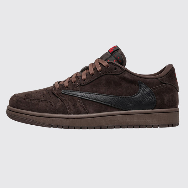 Travis Scott x Air Jordan 1 Low OG Velvet Brown sneaker – side view