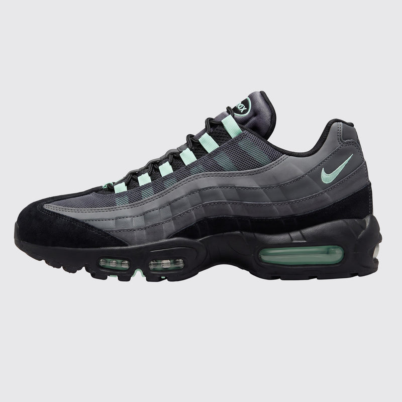 Nike Air Max 95 Vapor Green sneaker – side view