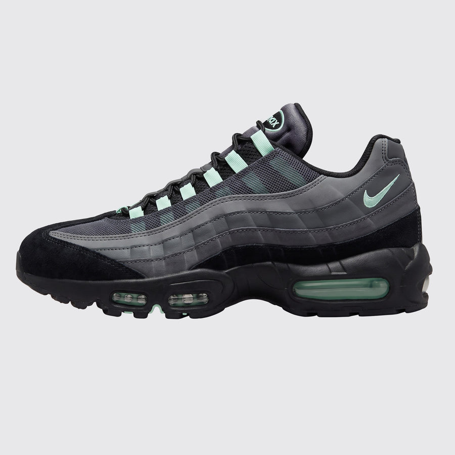 Nike Air Max 95 Vapor Green sneaker – side view