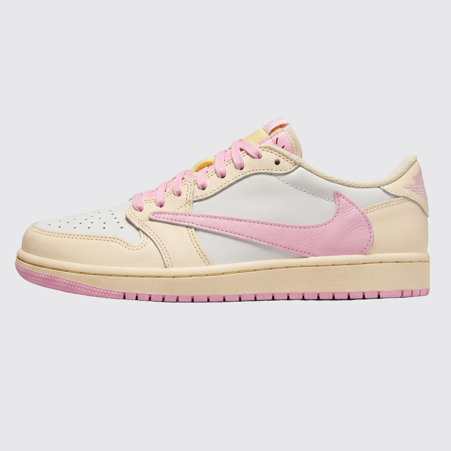 Travis Scott x Air Jordan 1 Low OG Shy Pink Sneaker – Seitenansicht