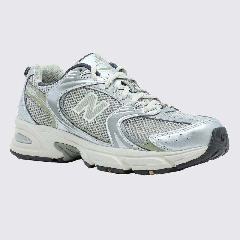 New Balance 530 Silver White Khaki Sneaker – Dreiviertel-Vorderansicht