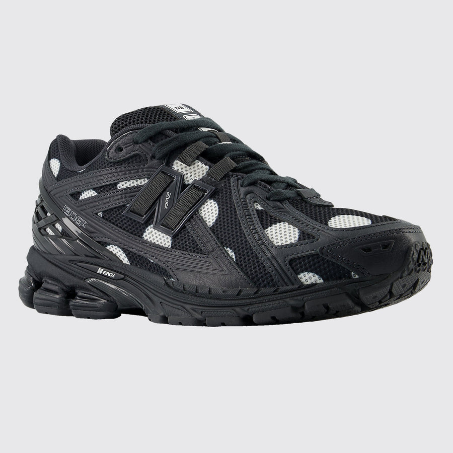 New Balance 1906R Polka Dot sneaker – front three-quarter view