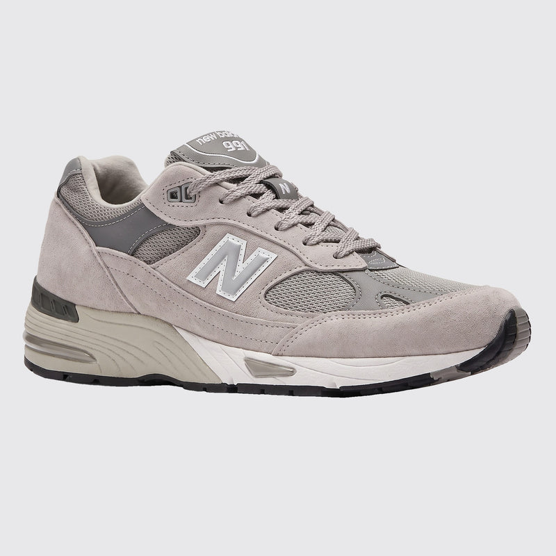 New Balance 991 Made in UK Grey sneaker – front three-quarter view