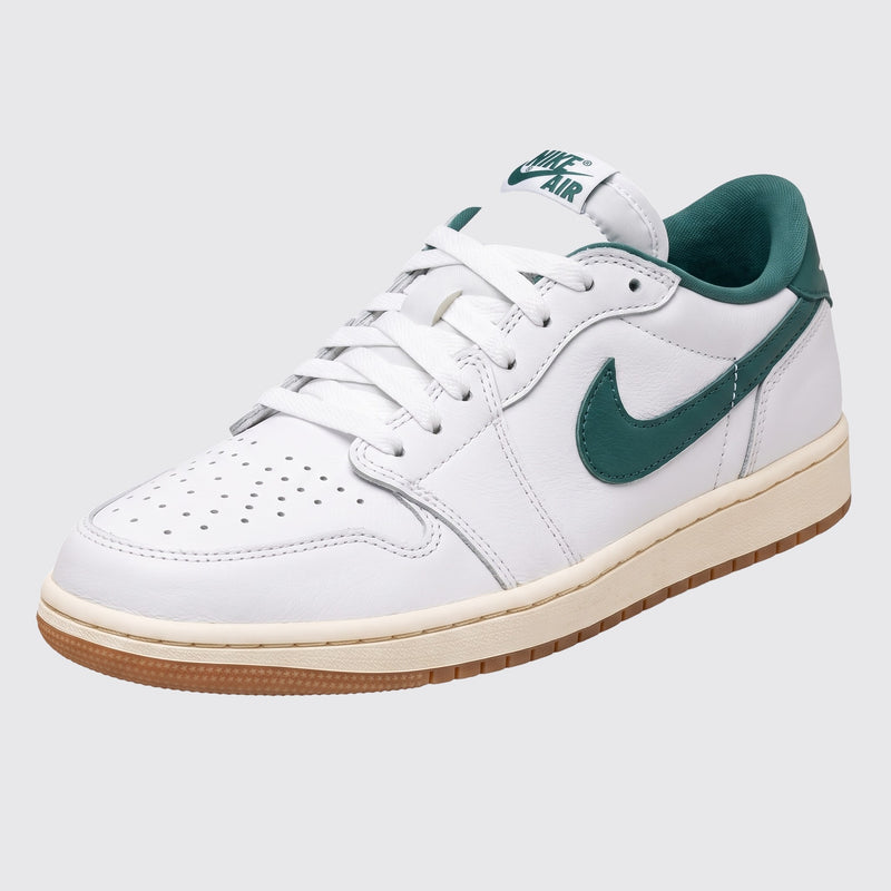 Air Jordan 1 Low OG Oxidized Green Damen Sneaker – Dreiviertel-Vorderansicht