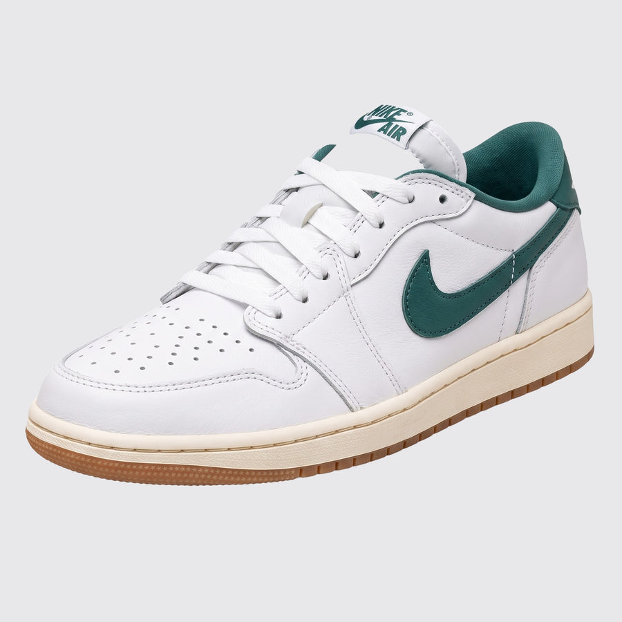 Air Jordan 1 Low OG Oxidized Green Damen Sneaker – Dreiviertel-Vorderansicht
