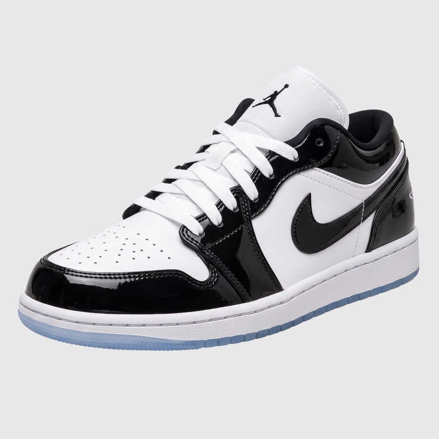 Air Jordan 1 Low SE Concord sneaker – front three-quarter view