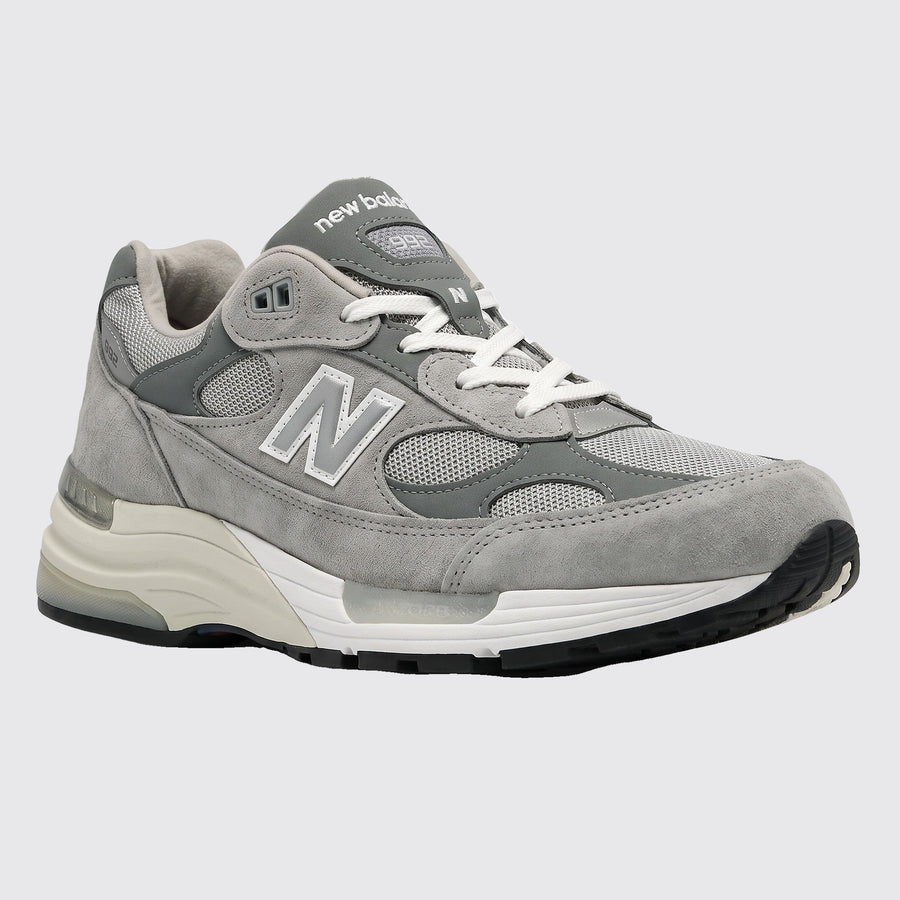 New Balance 992 Grey basket – vue avant 3/4